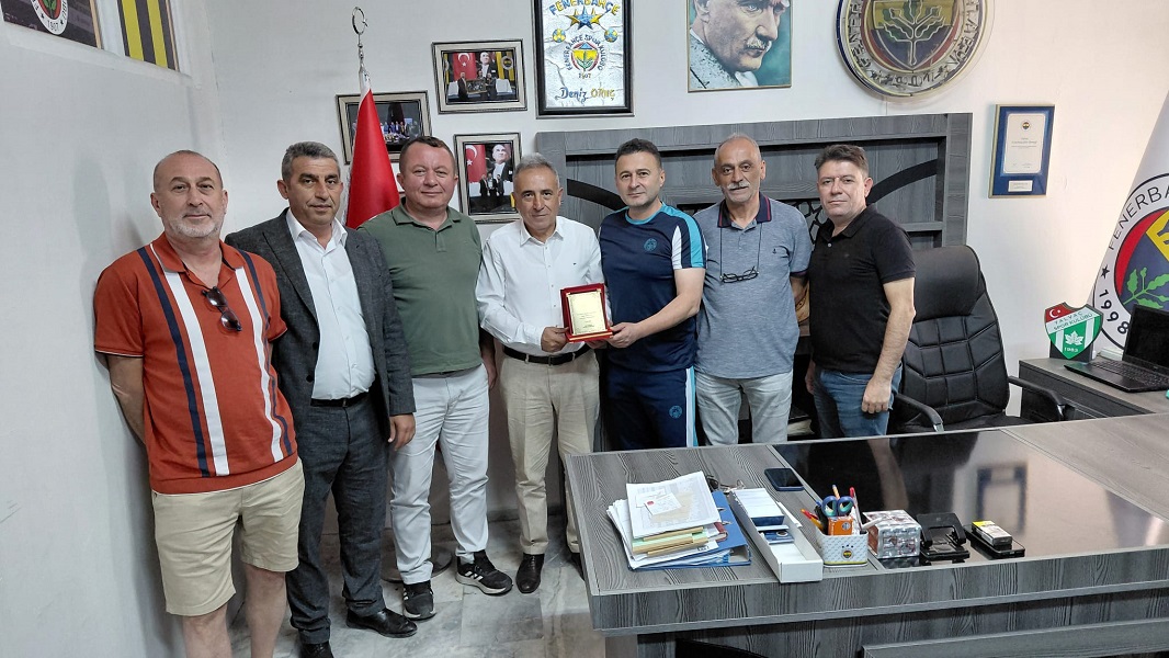 Kaymakamımız Haluk ŞİMŞEK, Yalvaç Fenerbahçe Taraftar Derneğini Ziyaret Etti
