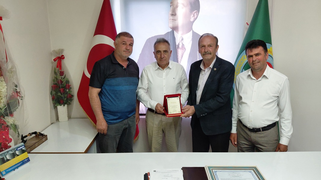 Kaymakamımız Haluk ŞİMŞEK, Yalvaç Ziraat Odası Başkanlığını Ziyaret Etti