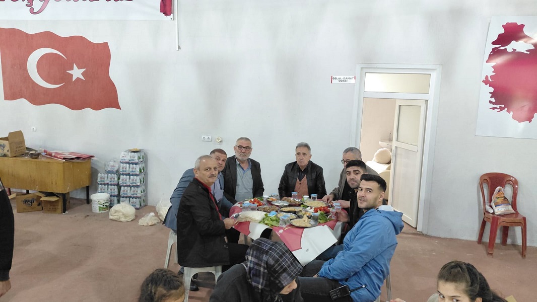 Kaymakamımız Haluk ŞİMŞEK, Eğirler Köyünde Düzenlenen Şükür Yemeğine Katıldı
